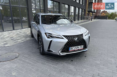 Внедорожник / Кроссовер Lexus UX 2020 в 