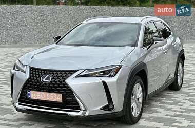Внедорожник / Кроссовер Lexus UX 2020 в 