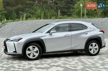 Внедорожник / Кроссовер Lexus UX 2020 в 