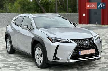 Внедорожник / Кроссовер Lexus UX 2020 в 