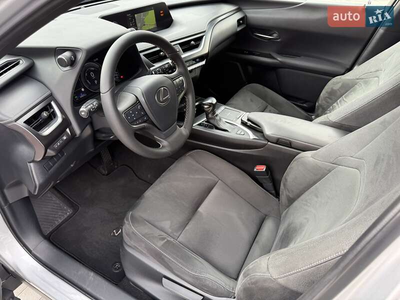 Позашляховик / Кросовер Lexus UX 2020 в Львові фото 20 Позашляховик / Кросовер Lexus UX 2020 в Львові
