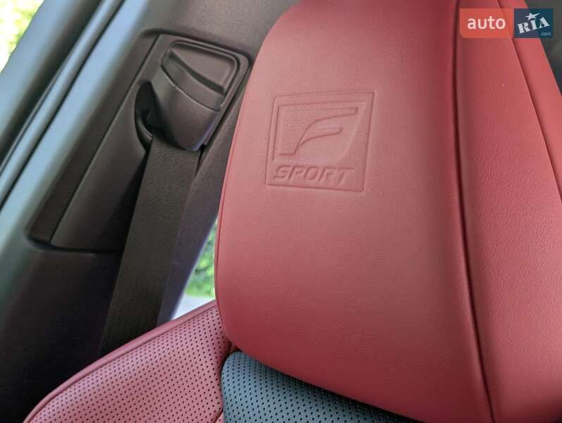 Позашляховик / Кросовер Lexus UX 2019 в Одесі фото 41 Позашляховик / Кросовер Lexus UX 2019 в Одесі