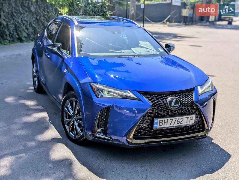 Lexus UX 2019