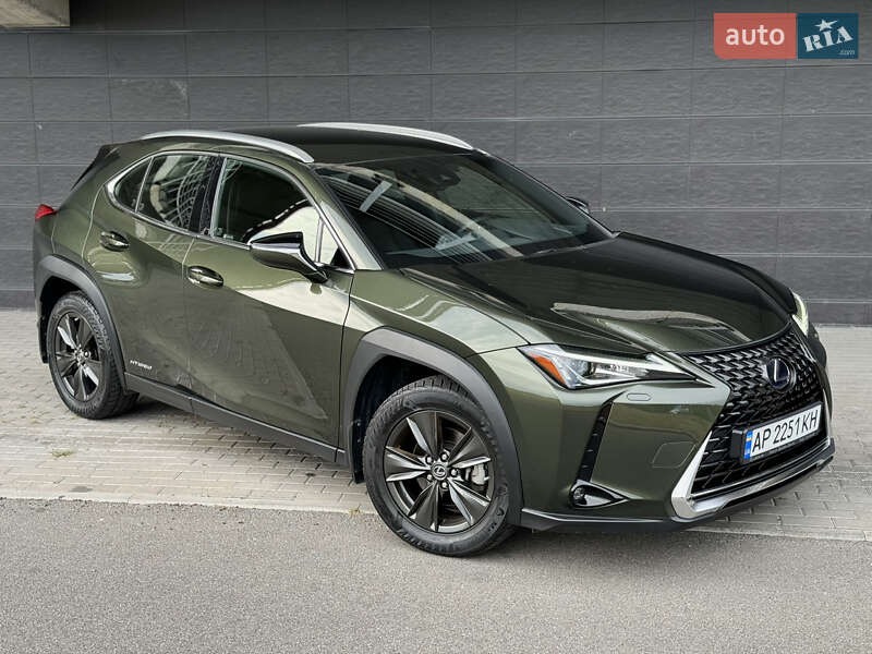 Lexus UX 2019