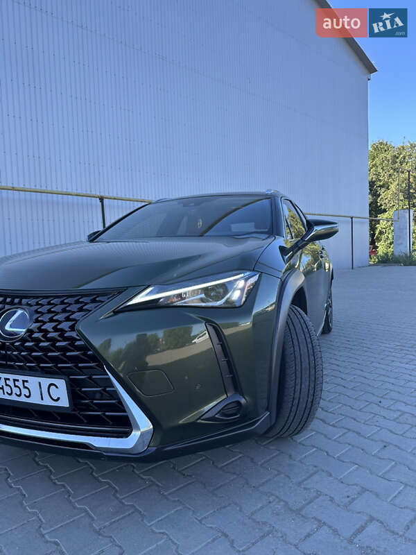 Внедорожник / Кроссовер Lexus UX 2020 в Подольске фото 2 Внедорожник / Кроссовер Lexus UX 2020 в Подольске