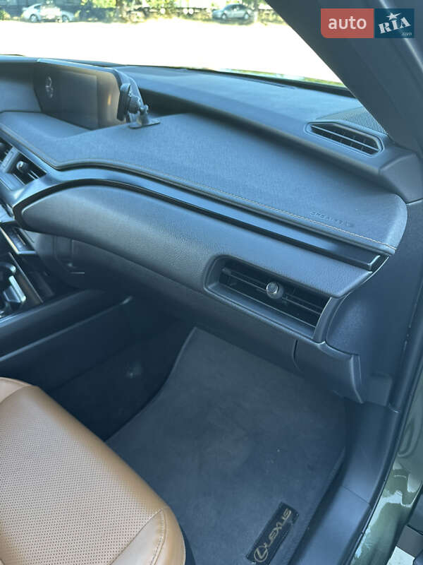 Внедорожник / Кроссовер Lexus UX 2020 в Подольске фото 19 Внедорожник / Кроссовер Lexus UX 2020 в Подольске