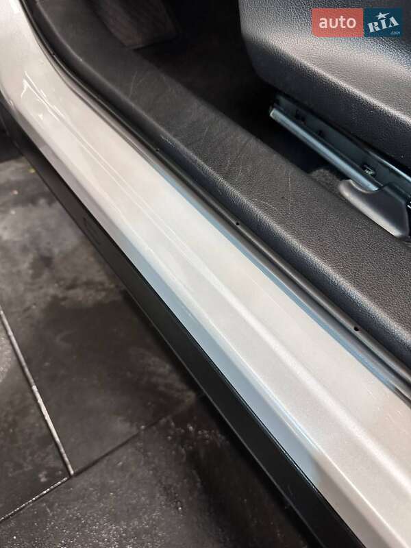 Внедорожник / Кроссовер Lexus UX 2019 в Киеве