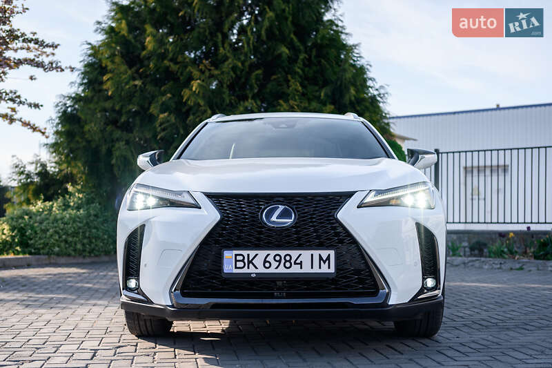 Внедорожник / Кроссовер Lexus UX 2019 в Ровно