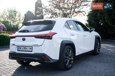 Внедорожник / Кроссовер Lexus UX 2019 в Ровно