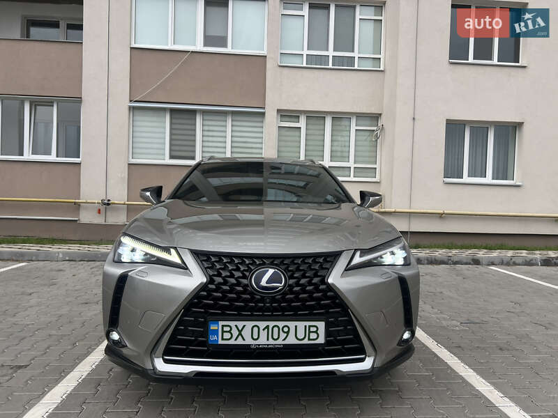 Позашляховик / Кросовер Lexus UX 2020 в Хмельницькому