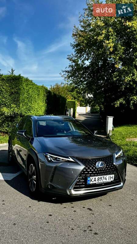 Внедорожник / Кроссовер Lexus UX 2019 в Киеве