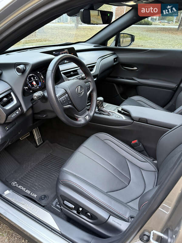 Внедорожник / Кроссовер Lexus UX 2020 в Днепре фото 12 Внедорожник / Кроссовер Lexus UX 2020 в Днепре