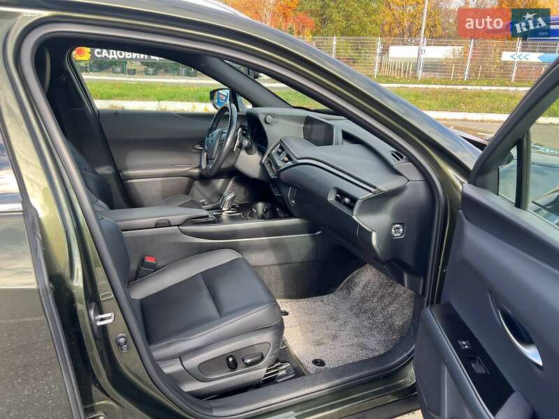 Позашляховик / Кросовер Lexus UX 2021 в Києві фото 12 Позашляховик / Кросовер Lexus UX 2021 в Києві