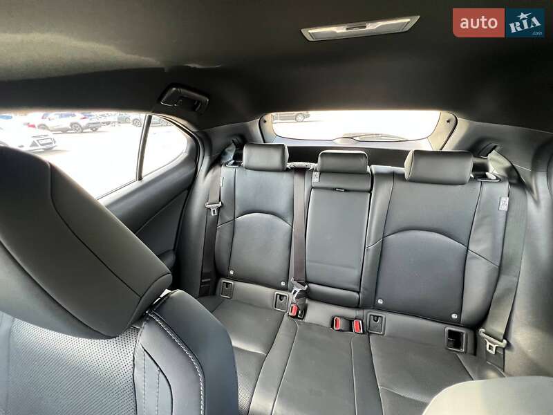 Позашляховик / Кросовер Lexus UX 2021 в Києві фото 17 Позашляховик / Кросовер Lexus UX 2021 в Києві