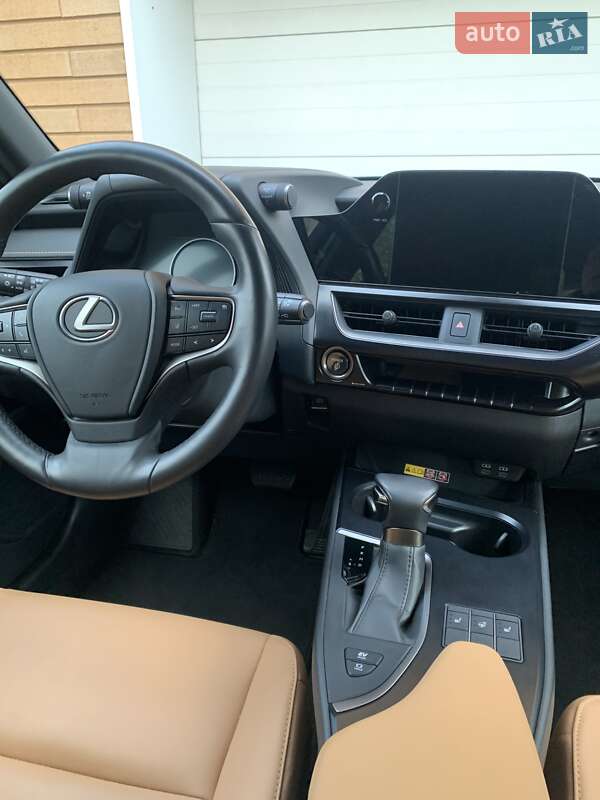 Внедорожник / Кроссовер Lexus UX 2023 в Днепре фото 8 Внедорожник / Кроссовер Lexus UX 2023 в Днепре