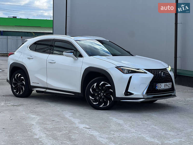 Позашляховик / Кросовер Lexus UX 2022 в Вінниці