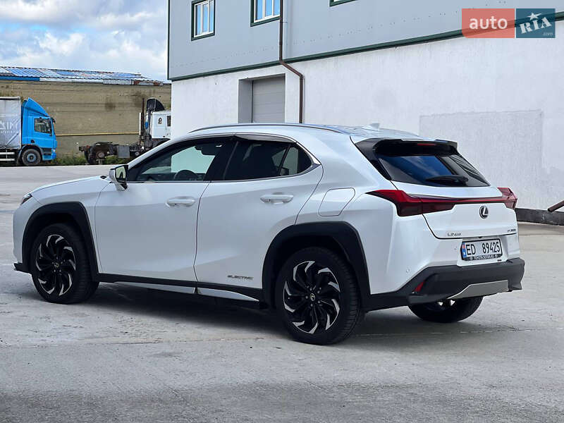 Позашляховик / Кросовер Lexus UX 2022 в Вінниці