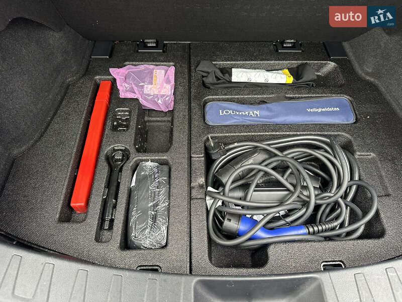 Внедорожник / Кроссовер Lexus UX 2020 в Киеве фото 21 Внедорожник / Кроссовер Lexus UX 2020 в Киеве