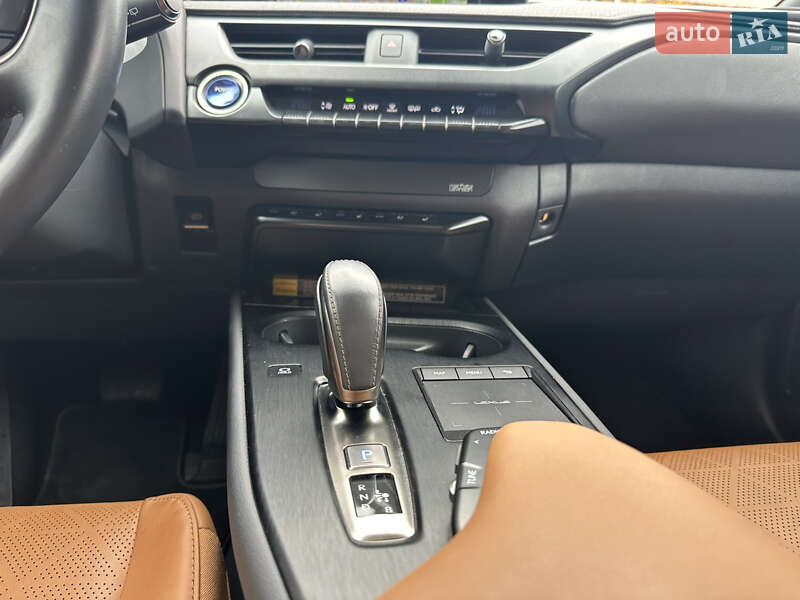 Внедорожник / Кроссовер Lexus UX 2020 в Киеве фото 27 Внедорожник / Кроссовер Lexus UX 2020 в Киеве