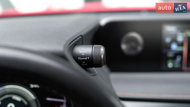 Позашляховик / Кросовер Lexus UX 2019 в Львові фото 25 Позашляховик / Кросовер Lexus UX 2019 в Львові
