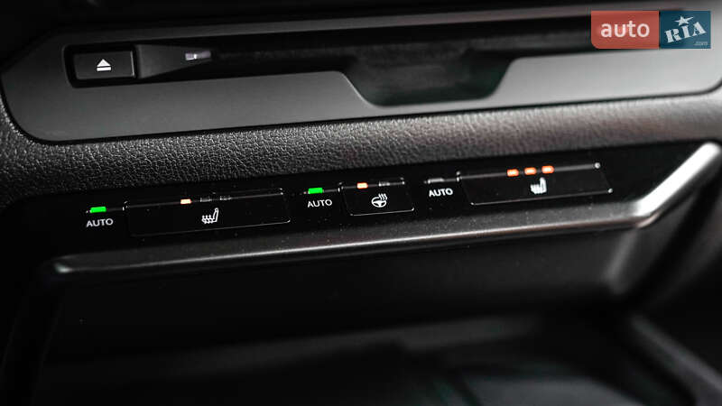 Позашляховик / Кросовер Lexus UX 2019 в Львові фото 34 Позашляховик / Кросовер Lexus UX 2019 в Львові