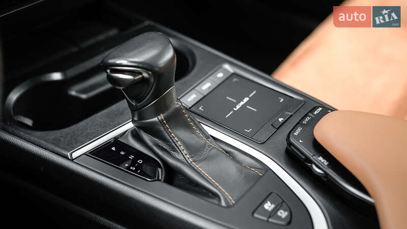 Позашляховик / Кросовер Lexus UX 2019 в Львові фото 37 Позашляховик / Кросовер Lexus UX 2019 в Львові