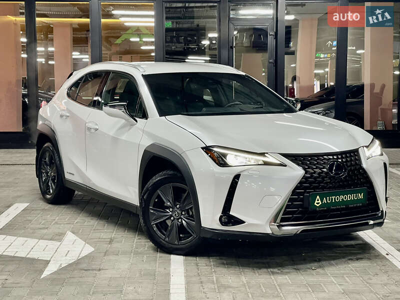 Lexus UX 2019