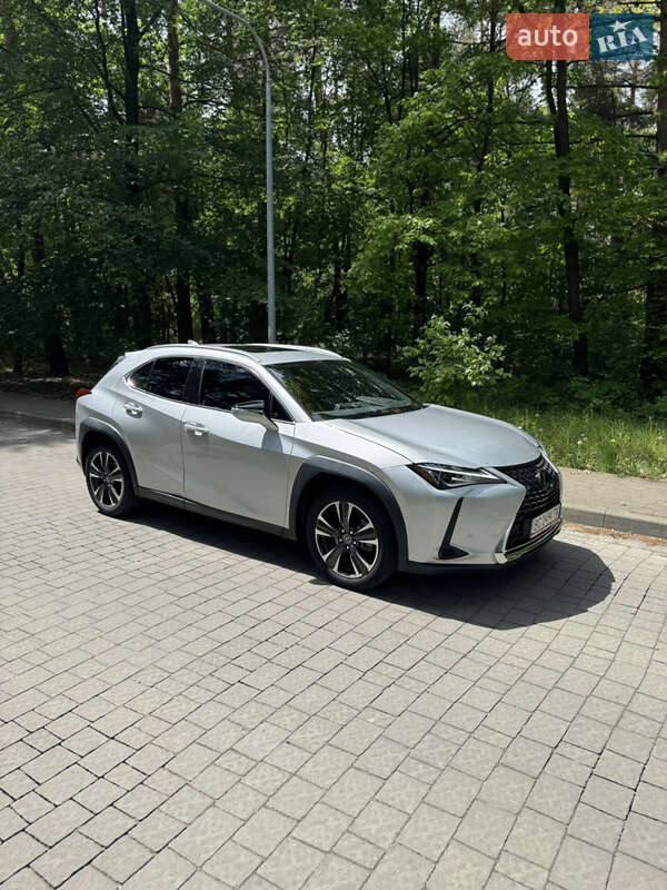 Внедорожник / Кроссовер Lexus UX 2020 в Львове