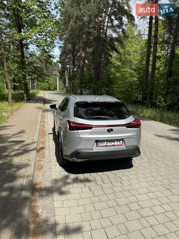 Внедорожник / Кроссовер Lexus UX 2020 в Львове