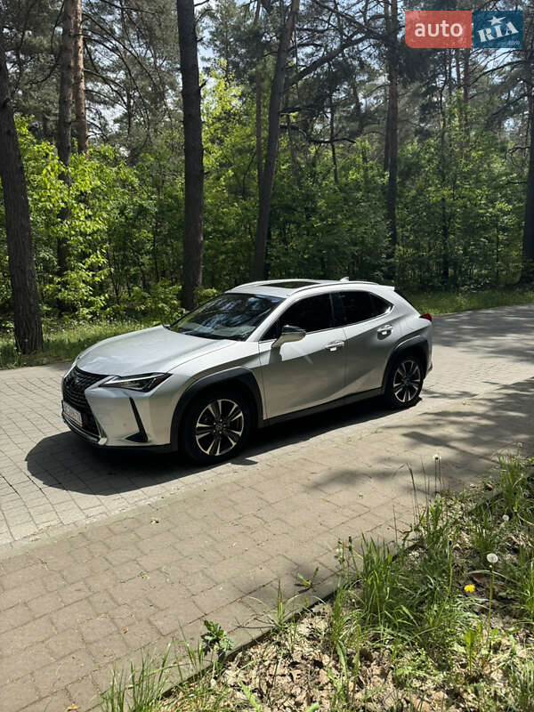 Внедорожник / Кроссовер Lexus UX 2020 в Львове