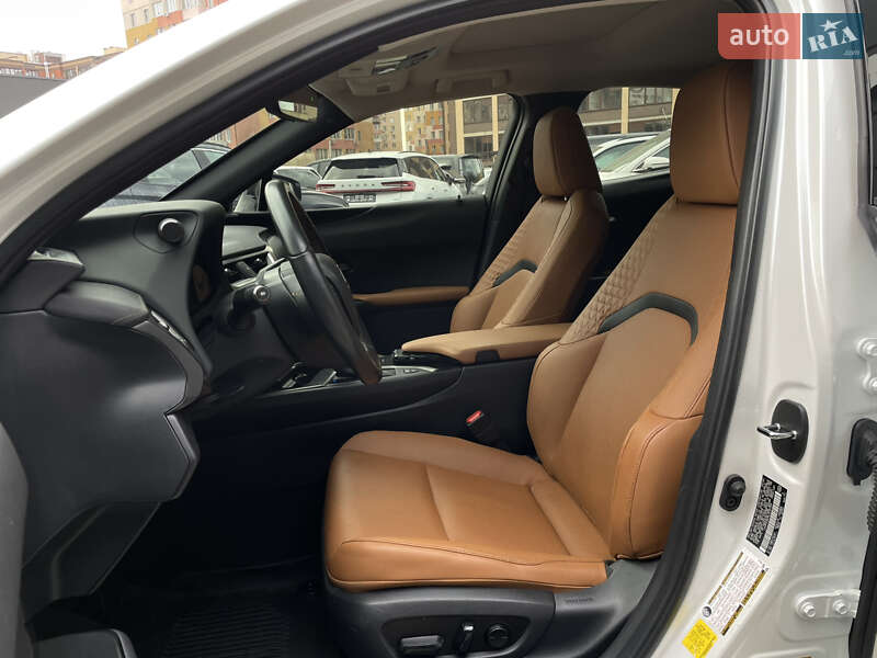 Внедорожник / Кроссовер Lexus UX 2020 в Одессе