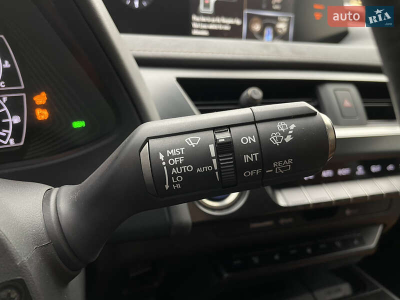 Внедорожник / Кроссовер Lexus UX 2020 в Одессе