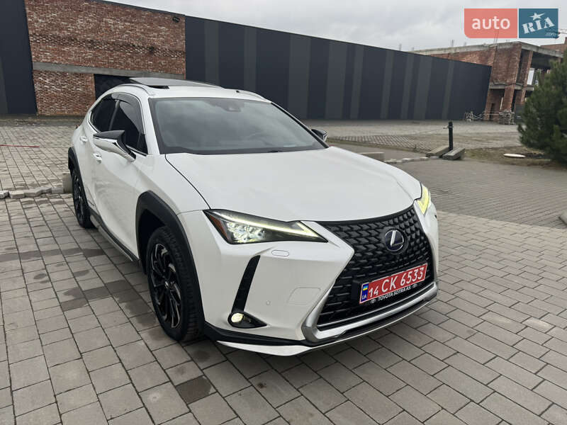 Внедорожник / Кроссовер Lexus UX 2022 в Хмельницком
