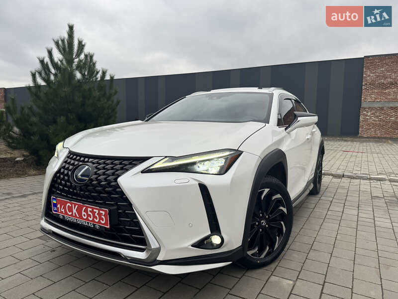 Внедорожник / Кроссовер Lexus UX 2022 в Хмельницком