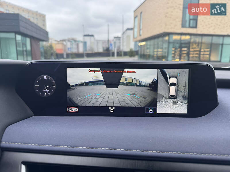 Внедорожник / Кроссовер Lexus UX 2022 в Хмельницком