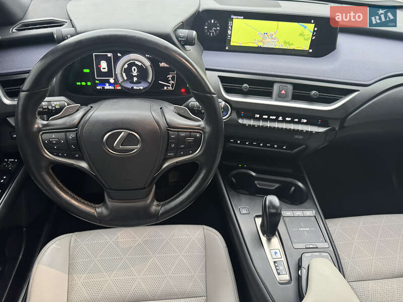 Внедорожник / Кроссовер Lexus UX 2022 в Хмельницком