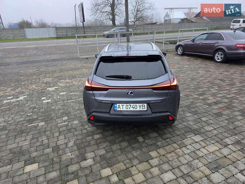 Позашляховик / Кросовер Lexus UX 2022 в Снятині