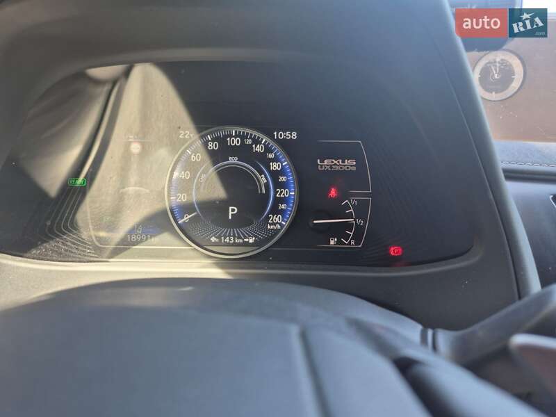 Позашляховик / Кросовер Lexus UX 2022 в Снятині
