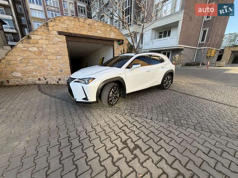 Позашляховик / Кросовер Lexus UX 2019 в Одесі фото 3 Позашляховик / Кросовер Lexus UX 2019 в Одесі