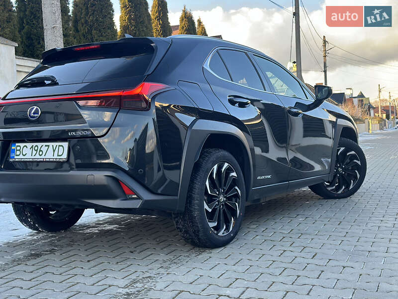 Позашляховик / Кросовер Lexus UX 2021 в Дрогобичі