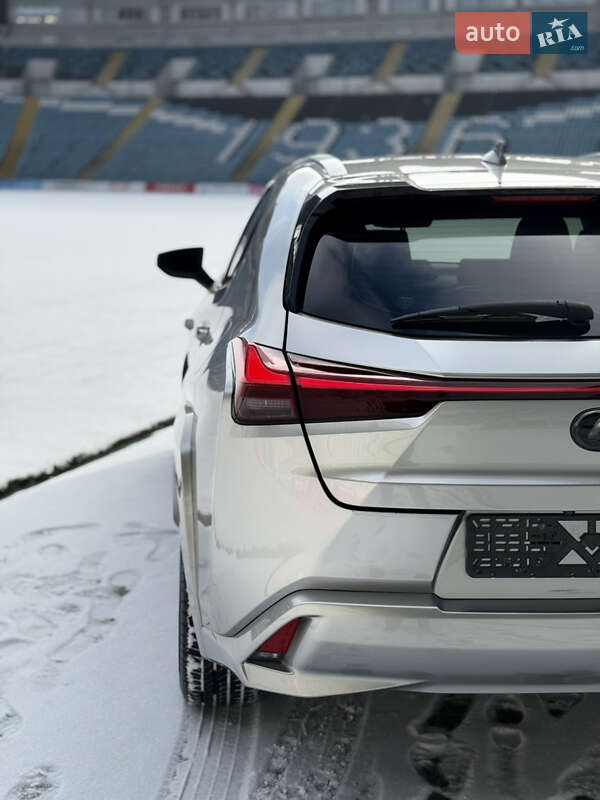 Позашляховик / Кросовер Lexus UX 2019 в Одесі фото 15 Позашляховик / Кросовер Lexus UX 2019 в Одесі