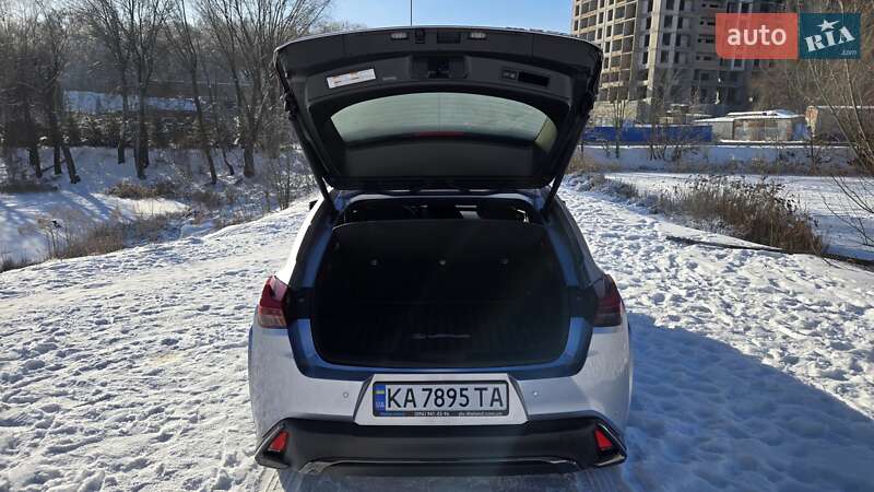 Внедорожник / Кроссовер Lexus UX 2023 в Киеве