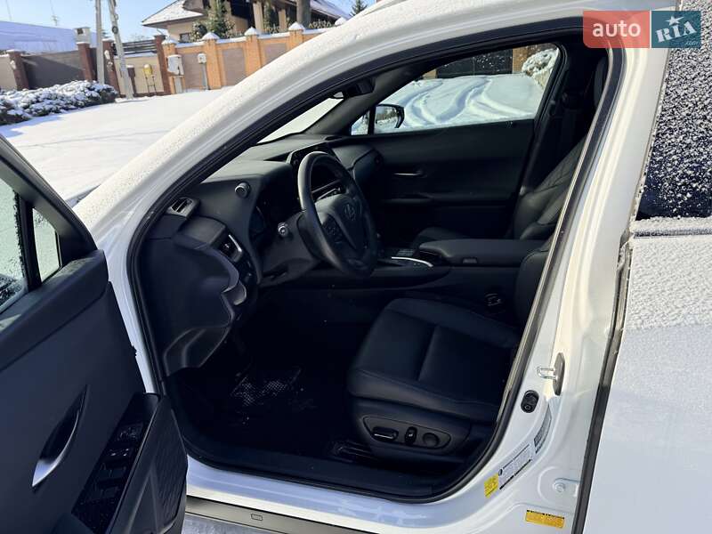 Внедорожник / Кроссовер Lexus UX 2022 в Сумах