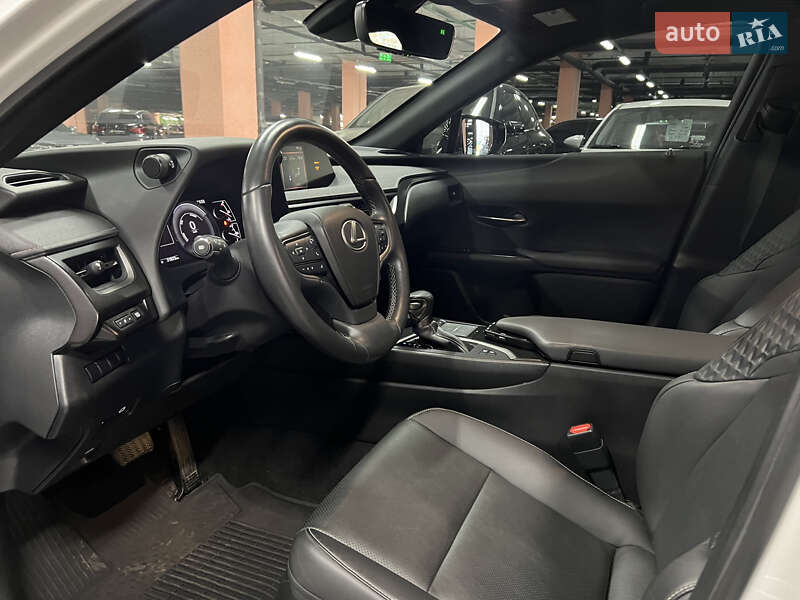 Позашляховик / Кросовер Lexus UX 2021 в Києві