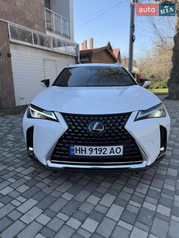 Внедорожник / Кроссовер Lexus UX 2020 в Одессе