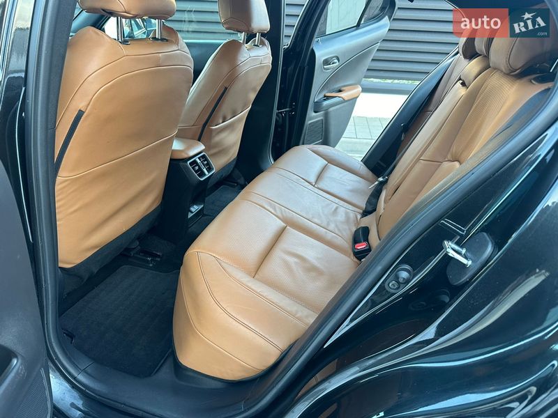 Внедорожник / Кроссовер Lexus UX 2020 в Трускавце
