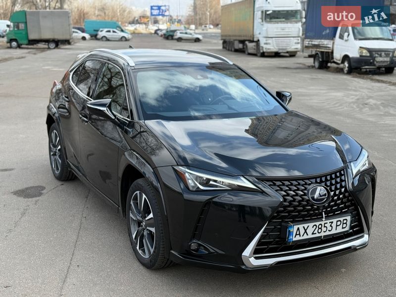 Позашляховик / Кросовер Lexus UX 2021 в Києві