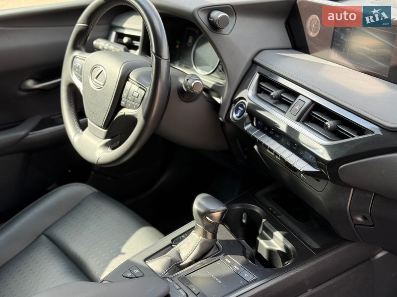Позашляховик / Кросовер Lexus UX 2021 в Києві