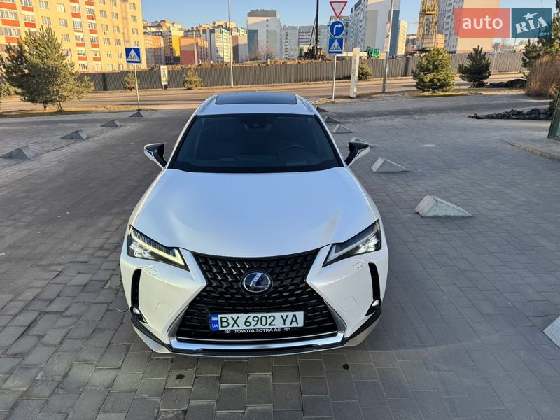 Внедорожник / Кроссовер Lexus UX 2022 в Хмельницком
