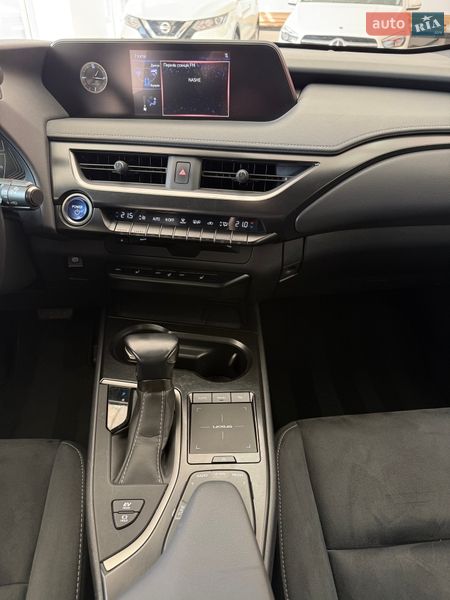 Внедорожник / Кроссовер Lexus UX 2021 в Черновцах